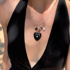 Collar con Colgante de Piedra de Corazón, Joyería de Moda de Europa y Estados Unidos, Accesorios de Moda - Product Image 3