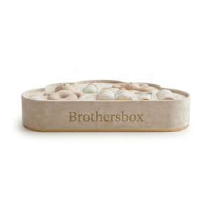 Boîte cadeau pour nouveau-né en forme de nuage, design personnalisé, emballage cadeau de luxe biodégradable irrégulier avec insert - Product Image 5