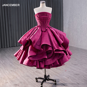Vestido de Noche Brillante de Satén Suave sin Tirantes, sin Mangas, con Volantes de Varias Capas, Estilo Gótico Lolita, Vestido Corto Rsm231016 - Product Image 1