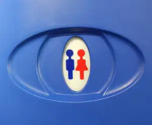 Outhouse 坐迪拜便携式可移动厕所