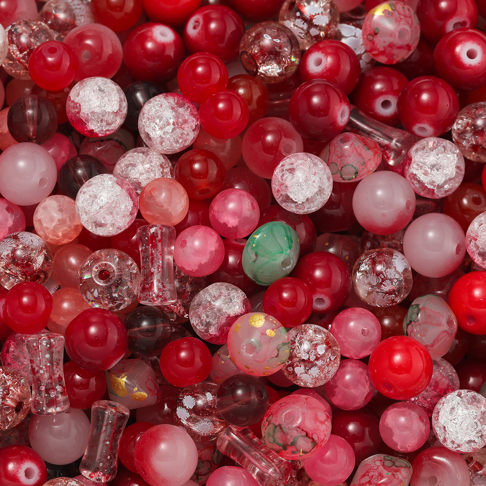 Perles de verre éclatantes de couleur rouge