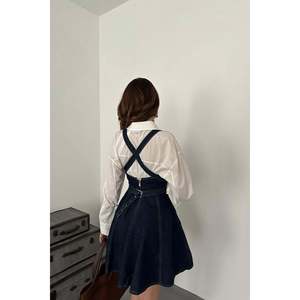 Robe en jean bleu coupe trapèze à dos nu avec lacets, délavage foncé, pour femme - Product Image 5