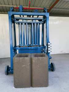 Attrezzature per la formatura di blocchi di cemento - Product Image 4