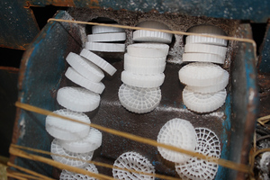 Chất lượng cao nhựa mbbr Bio Lọc phương tiện truyền thông giá cho nước thải nhà máy xử lý - Product Image 4