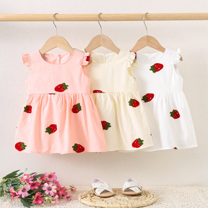 Vestito Estivo Coreano Dolce per Bambine 1480, Nuovo Abito con Ricamo a Fragola, Vendita Calda di <span class=keywords><strong>Abbigliamento</strong></span> per Bambini all'Ingrosso - Product Image 1