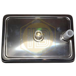 Piccolo vassoio in metallo con sciacquabicchieri in vetro - Product Image 5