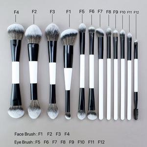 Ensemble de pinceaux de <span class=keywords><strong>maquillage</strong></span> de beauté à double extrémité <span class=keywords><strong>pour</strong></span> femmes avec correcteur moyen petits pinceaux de contour outils de produits de beauté <span class=keywords><strong>pour</strong></span> le visage <span class=keywords><strong>pour</strong></span> femmes - Product Image 2