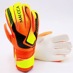 ถุงมือผู้รักษาประตูฟุตบอลแบบหนา ทนทานต่อการสึกหรอ กันลื่น - Product Image 1