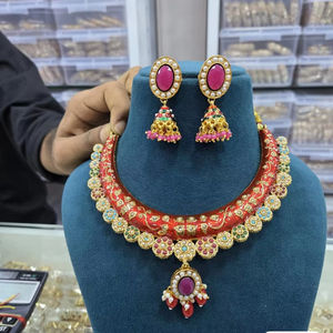 Parure de bijoux plaqué or multicolore avec collier ras-du-cou et boucles d'oreilles assorties pour femmes et jeunes filles, idéale pour mariage, fiançailles, fête, cadeau, ensemble tendance - Product Image 1