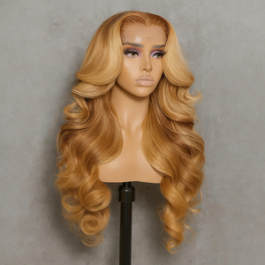 Parrucca Frontale in Pizzo HD Trasparente Biondo Dorato Ondulata, Pre-Pluckata, <span class=keywords><strong>con</strong></span> Attaccatura Naturale, Senza Colla, 13x4 - La Più Venduta - Product Image 1