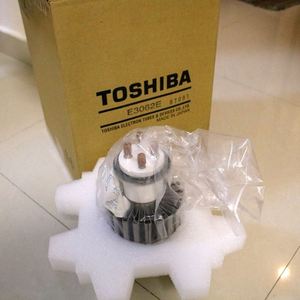 Tube d'oscillation à triode électronique RF E3062E d'origine japonaise, tube de puissance pour machine haute fréquence - Product Image 1