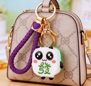 Porte-clés en alliage de zinc et résine, motif Mahjong Panda mignon, pendentif tuile de richesse, porte-bonheur pour <span class=keywords><strong>voiture</strong></span> et accessoire pour sac d'école pour femmes, cadeau en gros - Product Image 1