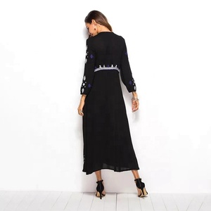 Abito da <span class=keywords><strong>donna</strong></span> rosso <span class=keywords><strong>etnico</strong></span> ricamato con scollo a V 3/4 con maniche a vita lunga Maxi abito - Product Image 6
