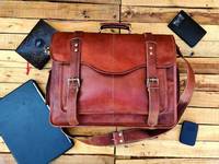Sac Messager XL en Cuir Véritable Vintage Personnalisé pour Ordinateur Portable – Style Bohème Classique, Sac d'Affaires Tendance et Durable pour Hommes – Vente en Gros