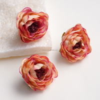 Têtes de roses rouleées de style européen de haute qualité, matériau artisanal luxueux pour accessoires raffinés, bouquets et guirlandes.
