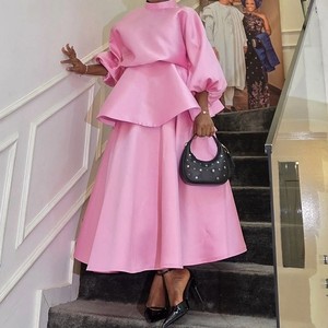 ชุดเซ็ตแฟชั่นลำลอง 2 ชิ้นสำหรับผู้หญิง สไตล์ฤดูใบไม้ร่วง ดีไซน์หรูหรา ทรงหลวม สีพื้น แขนทรงระฆัง แต่งระบาย พร้อมกระโปรงครึ่งตัว - Product Image 1