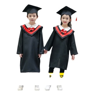 Robe de doctorat pour enfants avec toque, costume de remise de diplôme pour spectacle de maternelle, tenue de photographie, bordure rouge et jaune - Product Image 2