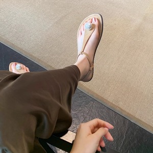 Sandalias Planas de Piel Vacuna con Tira en T y Punta Descubierta, Versátiles y Elegantes, con Perlas Blancas Australianas, para Mujer - Product Image 2