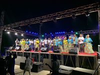Escenario Grande de Aluminio para Eventos con Estructura de Truss y Conexión Tipo Spigot