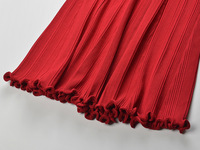 Ensemble de tricotage de luxe pour femme, collection Fêtes 2026, comprenant un cardigan rouge à volants et une jupe midi trapèze en maille, deux pièces