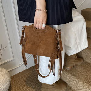 <span class=keywords><strong>Sac</strong></span> à bandoulière en daim marron pour femmes avec des motifs géométriques rétro, style bohème pour l'hiver et l'automne - Product Image 5