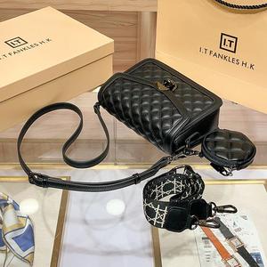 设计师奢华百叶窗女包复古灵感国家PU衬里女士市场批发商 - Product Image 3