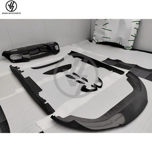 Nouveauté, kit carrosserie en fibre de carbone sèche de style Novit, avec lèvre avant, diffuseur arrière, spoiler pour Ferrari Roma - Product Image 1