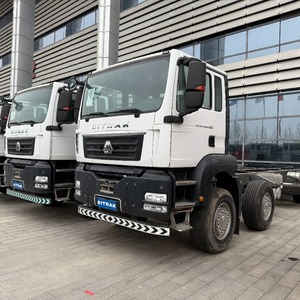 Truk Traktor Berkinerja Tinggi Kapasitas Muatan Besar Konsumsi Bahan Bakar Hemat Kabin Mengemudi Modern 10 12 Roda Sitrak C7H Truk Traktor - Product Image 3