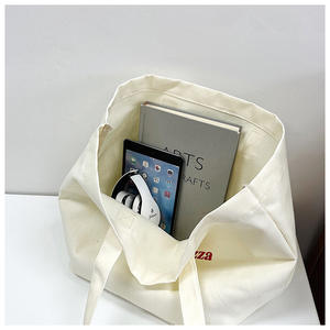 حقيبة حمل قماشية كبيرة مطبوعة مخصصة صديقة للبيئة حقيبة سفر سوداء متينة للتسوق بيضاء مع شعار - Product Image 4