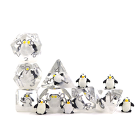 Ensemble de dés en résine polyédrique transparente DND, bords arrondis, avec pingouin à l'intérieur, ensemble de dés pour jeux de table DND RPG