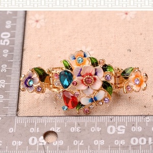 Pince à cheveux vintage en émail motif fleur et crabe, avec strass et paysage palacieux, fleurs colorées, pour femme - Product Image 2