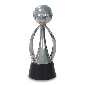 Fornitore di premi Souvenir che corre e che offre trofei di coppa di metallo Serie con trofeo medaglia regalo trofei di calcio