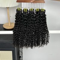 Mèches de cheveux naturels 100% vierges vietnamiens de grade 12A, alignées sur les cuticules, bouclées en profondeur, pour tissage