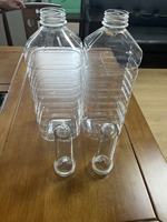 Machine de soufflage de bouteilles PET entièrement automatique à 6 cavités pour bouteilles d'eau minérale et de boissons, production de 10 000 bouteilles