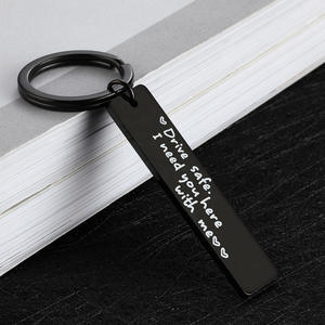 سلسلة مفاتيح محفورة بالليزر من الفولاذ المقاوم للصدأ شخصية من الشركة المصنعة في الصين ، قلادة حقيبة مخصصة - Product Image 4