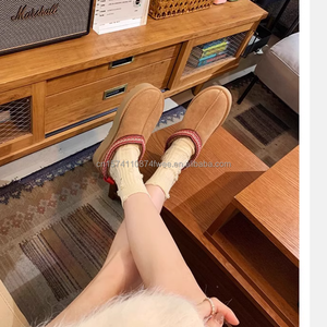 Pantoufles d'intérieur haut de gamme personnalisées en EVA avec semelles en caoutchouc, fourrure et <span class=keywords><strong>laine</strong></span>, style UGG, pour <span class=keywords><strong>femme</strong></span>, idéales pour l'hiver - Product Image 4