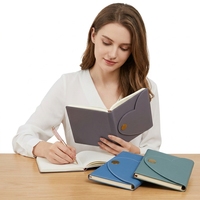 Carnet A5 à motif cœur, fermeture à 3 volets, boucle métallique, reliure cousue, agenda de luxe, coffret cadeau d'entreprise, couverture en PU
