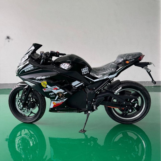 2026 New Ninja Style Electric Motorcycle High Power Sports E Motorcycle Racing Electric Bike for Adults