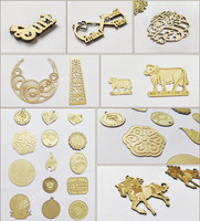 Machine de gravure et de découpe laser or argent à fibre fermée complète pour la fabrication de bijoux collier de noms personnalisés