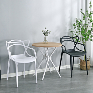 Chaise de maître empilable au design moderne avec <span class=keywords><strong>oreilles</strong></span> de <span class=keywords><strong>chat</strong></span>, dossier ventilé pour restaurant haut de gamme, café, salle à manger à domicile - Product Image 3