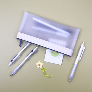 Estuche de bolígrafo mate transparente con pegamento de gelatina de diseño simple con cinturón de mano portátil - Product Image 3