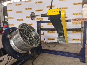Machine de polissage de jantes de roues en alliage de <span class=keywords><strong>voiture</strong></span> et de camion lourd de haute qualité au <span class=keywords><strong>meilleur</strong></span> prix - Product Image 5