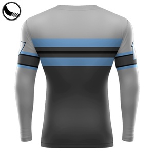 Usine de fabrication de rashguards personnalisés pour femmes - Product Image 2