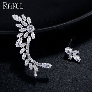 RAKOL EP2540 <span class=keywords><strong>orecchini</strong></span> <span class=keywords><strong>asimmetrici</strong></span> con zircone cubico 2025 placcato <span class=keywords><strong>argento</strong></span> popolare <span class=keywords><strong>orecchini</strong></span> gioielli per le donne - Product Image 1