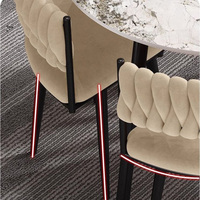 Ensemble de table à manger carrée de luxe léger très vendu avec chaises en métal pour salon, restaurant, bar, bureau - 1 table et 4 chaises
