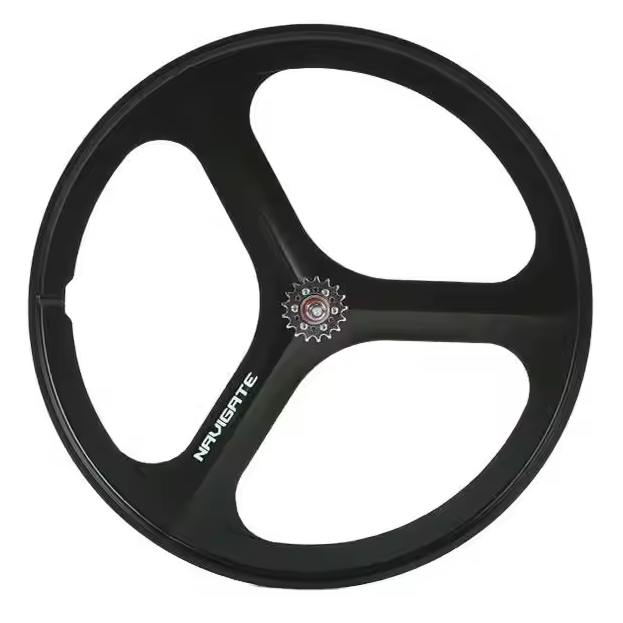 スムーズでスピーディーな乗り心地のための耐久性のある三本スポーク