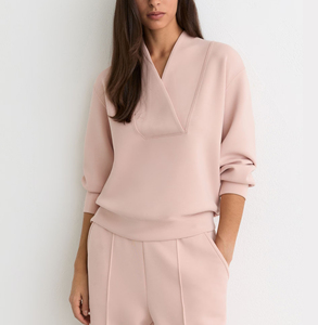 Sustainable Custom Cotton Blend Women Tracksuit Premium Solid Color Tracksuit Relaxed Fit Tracksuit Set Leisurewear - Product Image 3