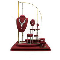 Rouge Hommes Corps et Riser Collier Résine Vitrine Cas Stand Bracelet Industriel Buste Mannequin Bijoux Affichage Utilisé pour Boutique
