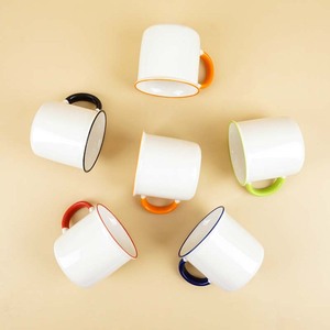 Taza de <span class=keywords><strong>café</strong></span> de cerámica en blanco de sublimación ecológica con logotipo personalizado, Taza de cerámica de 350ml y 11oz con borde de color y Asa - Product Image 2