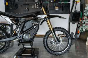 Altis Power Sports, la Mejor Mini Moto de Cross Eléctrica, 72V 35Ah, Altis E-Bike Dirtbike 13KW - Product Image 3